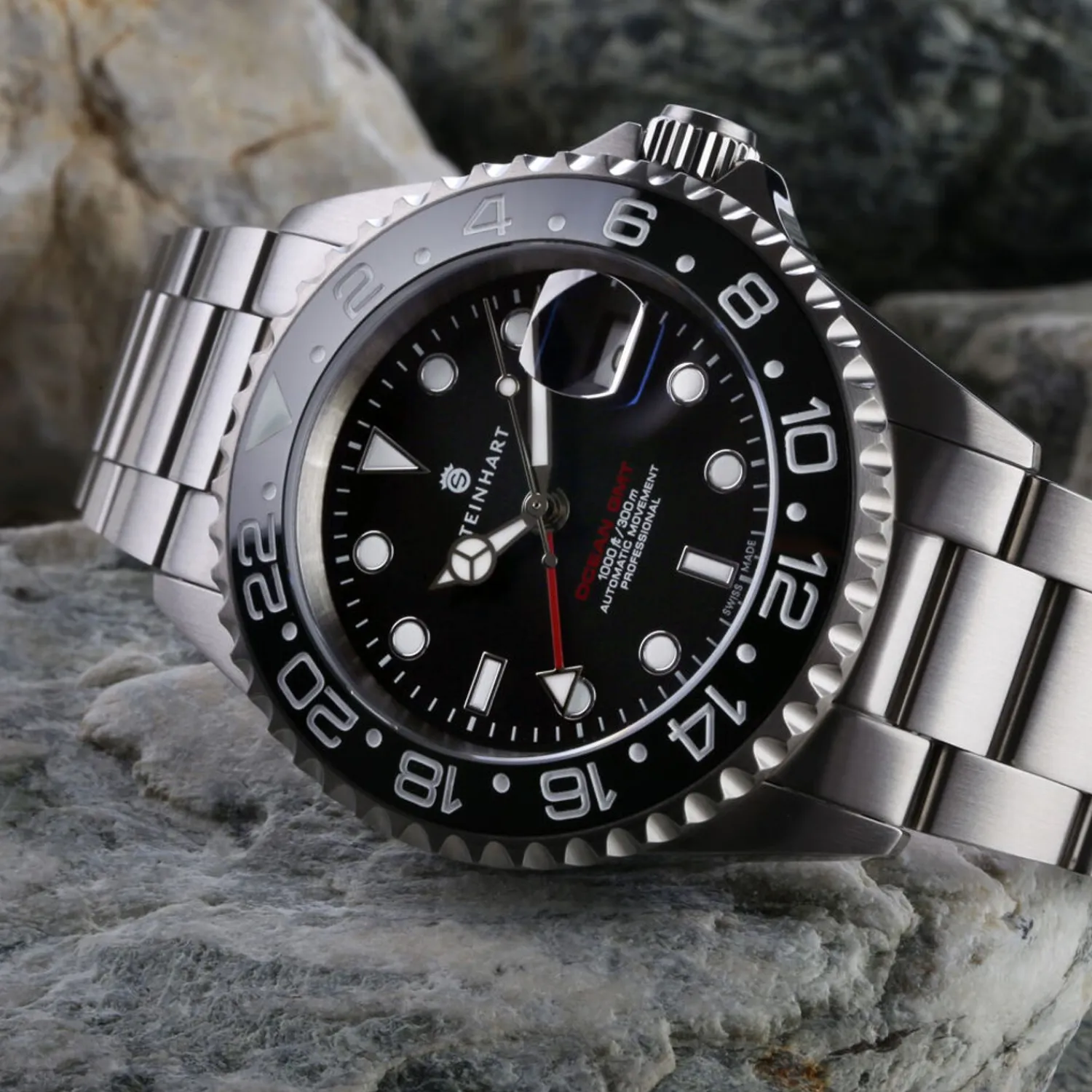 Steinhart Watches Duikhorloges 42 Mm^Gmt-Ocean 1 Zwart Keramiek Duikhorloge
