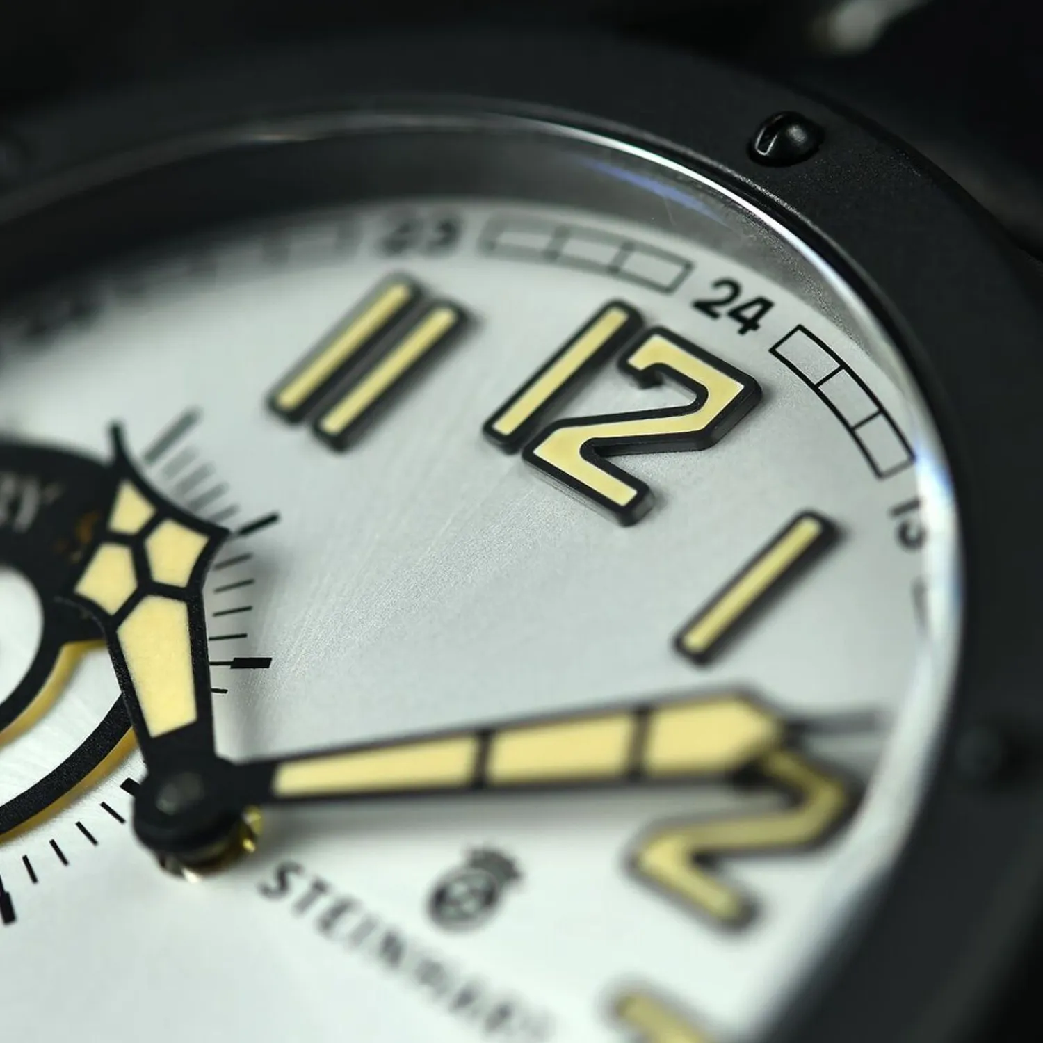 Steinhart Watches Beperkte Editie^Militaire 47 St1 Silber Ltd.-Editie