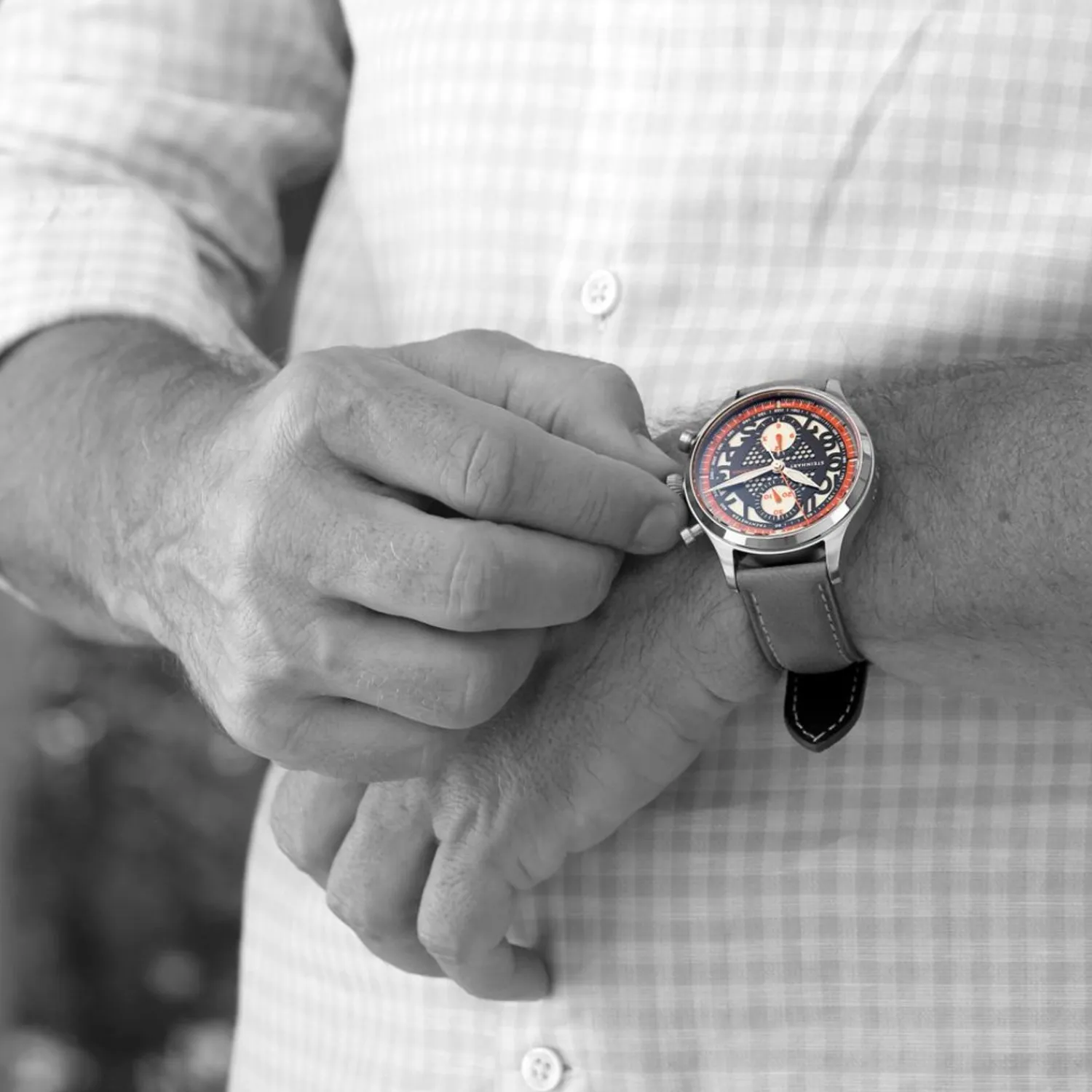 Steinhart Watches Pilotenhorloges^Nav.B-Chrono 42 Skelet Oranje