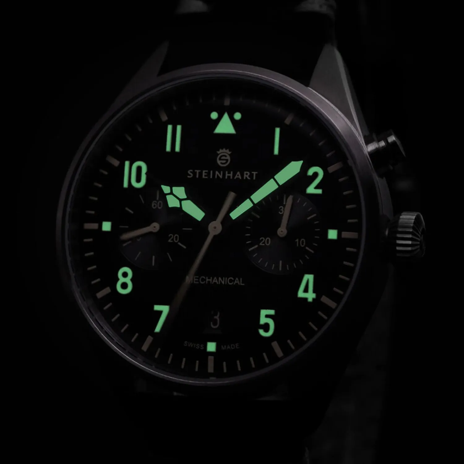 Steinhart Watches Beperkte Editie^Nav.B - Monopusher 42 Zwart