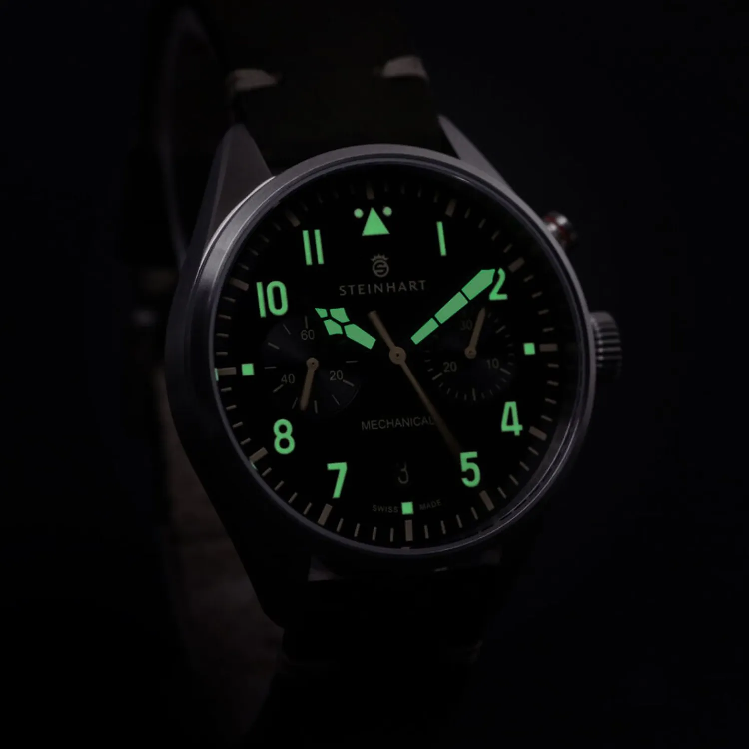 Steinhart Watches Beperkte Editie^Nav.B - Monopusher 42 Zwart