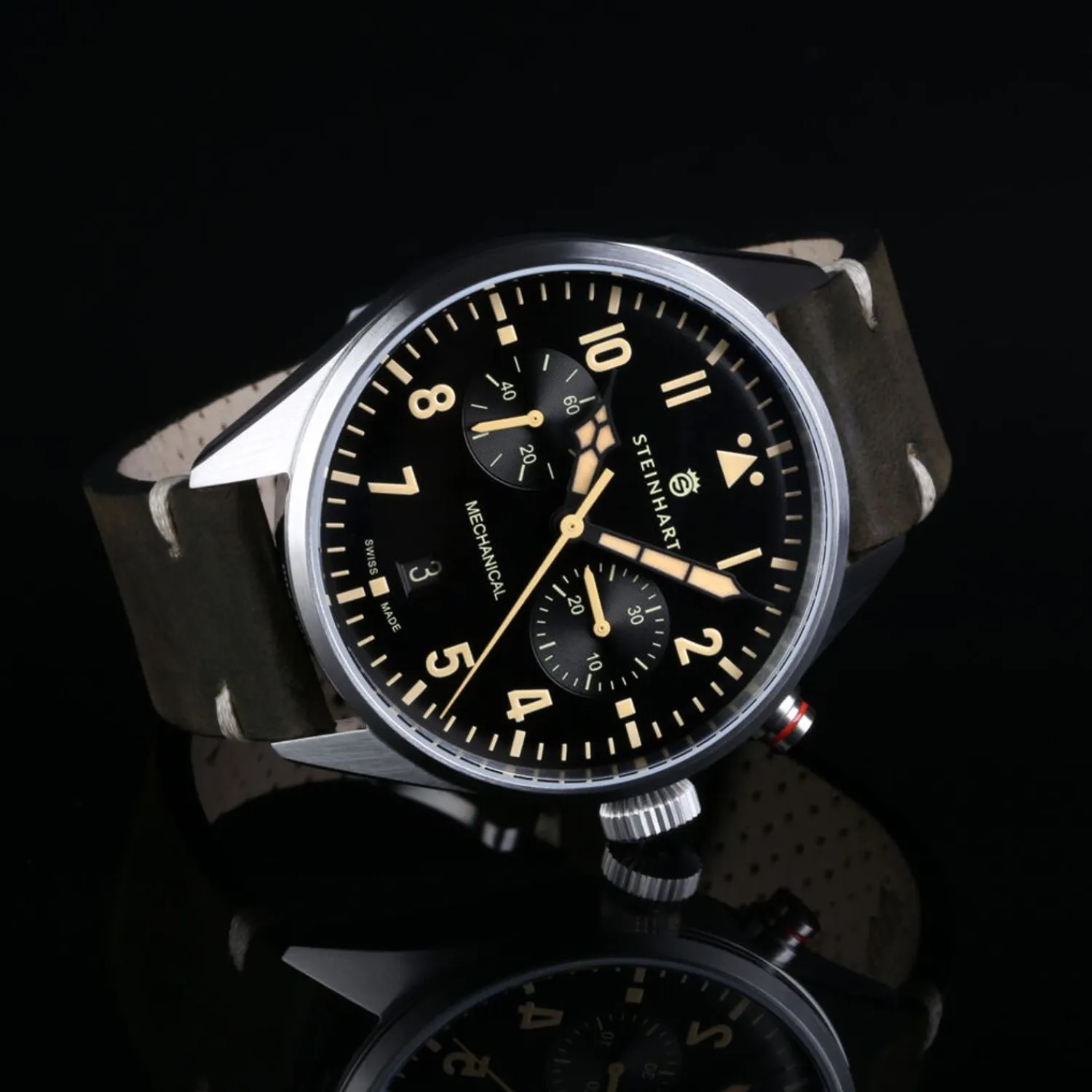 Steinhart Watches Beperkte Editie^Nav.B - Monopusher 42 Zwart