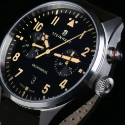 Steinhart Watches Beperkte Editie^Nav.B - Monopusher 42 Zwart