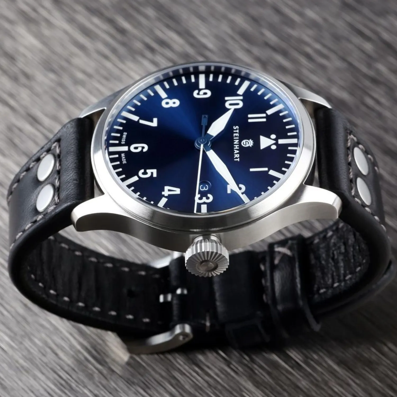 Steinhart Watches Pilotenhorloges^Nav B-Uhr 44 Datum Blauw