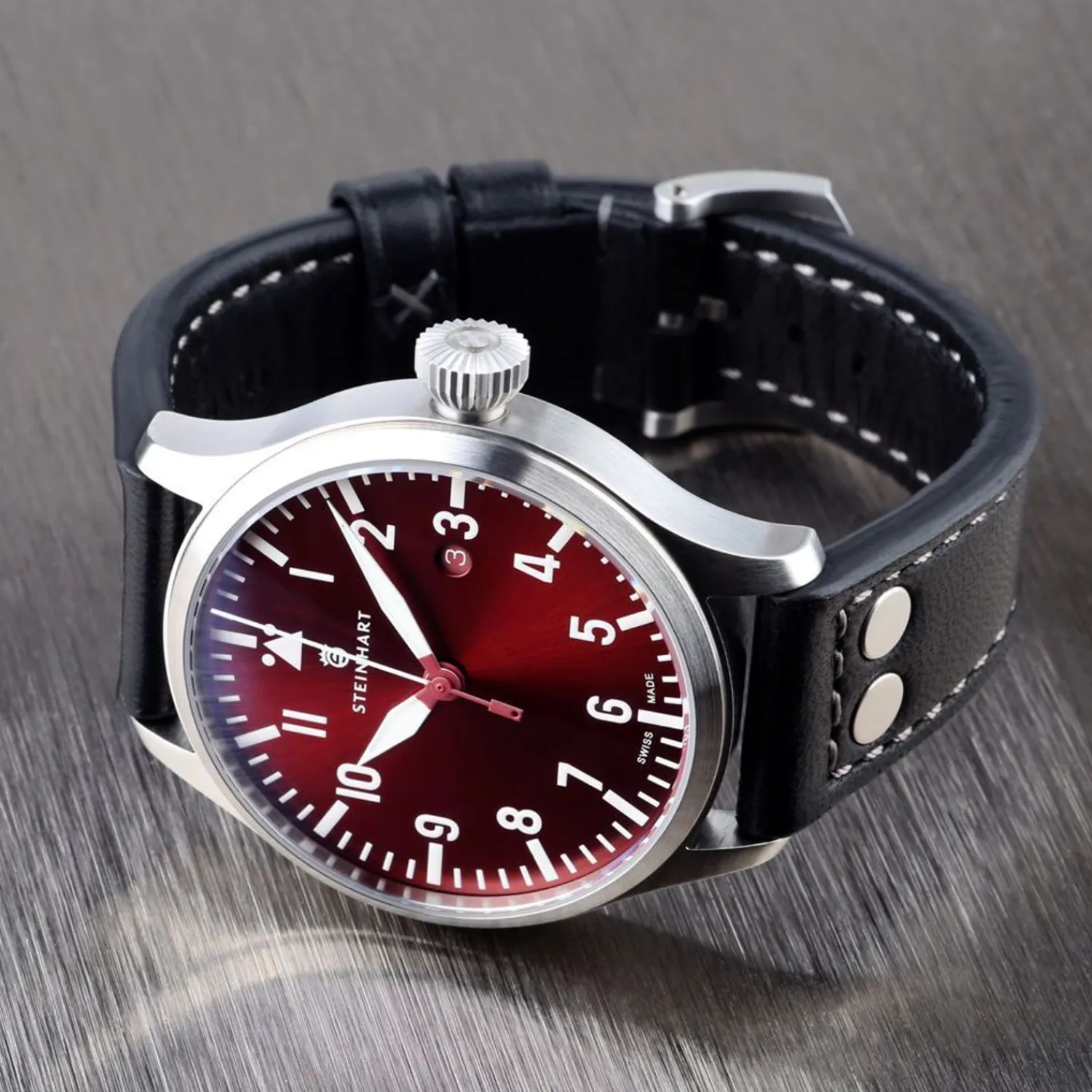 Steinhart Watches Pilotenhorloges^Nav B-Uhr 44 Datum Rood