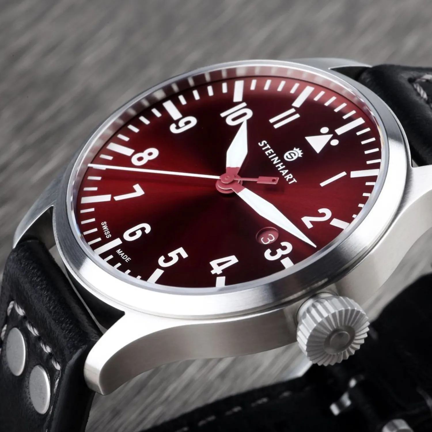Steinhart Watches Pilotenhorloges^Nav B-Uhr 44 Datum Rood