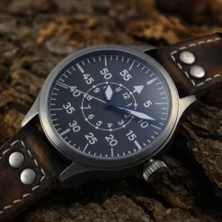 Steinhart Watches Pilotenhorloges^Nav B-Uhr 44 Titan B Muster Zentralsekunde