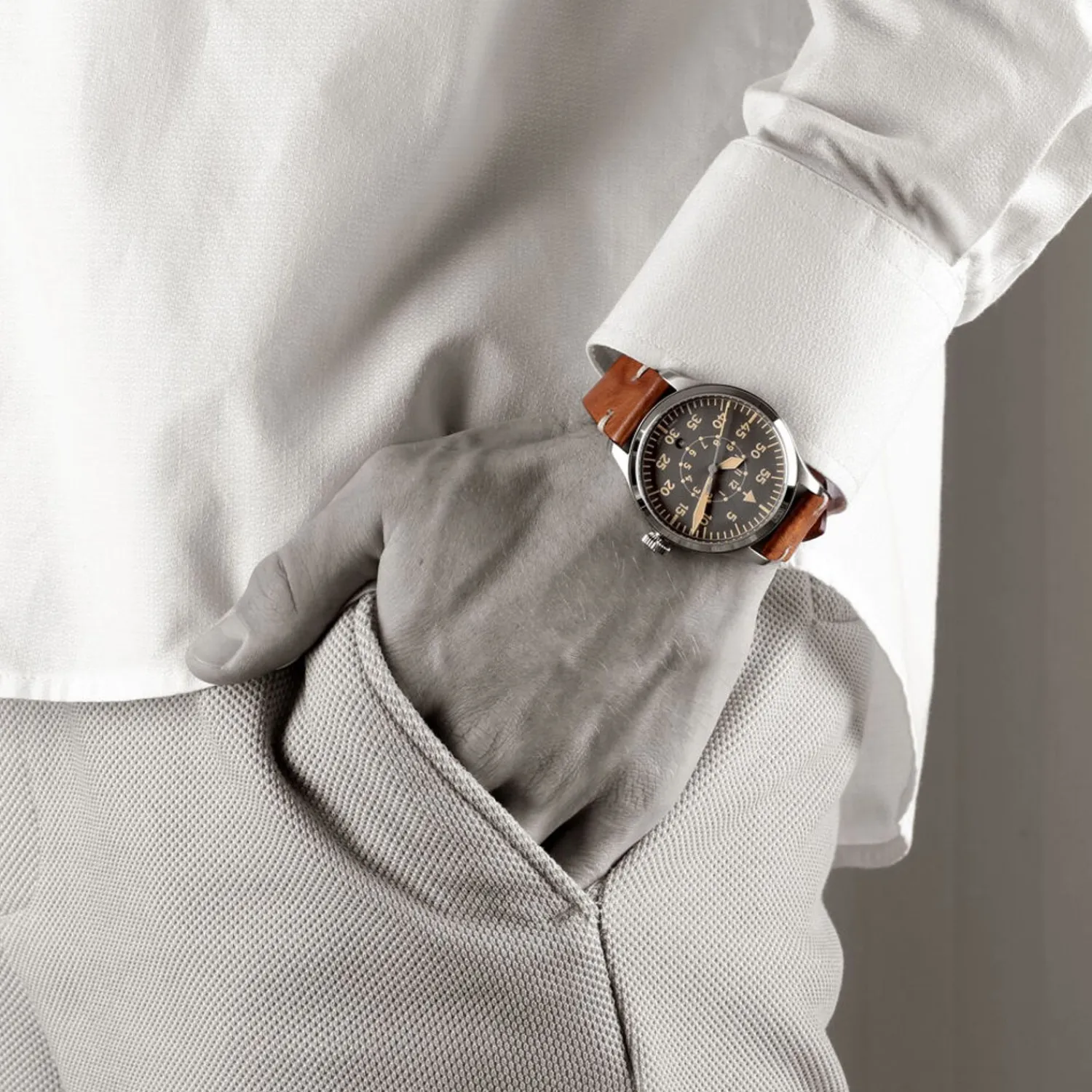 Steinhart Watches Pilotenhorloges^Nav B-Uhr 42 Vintage Beige B-Muster