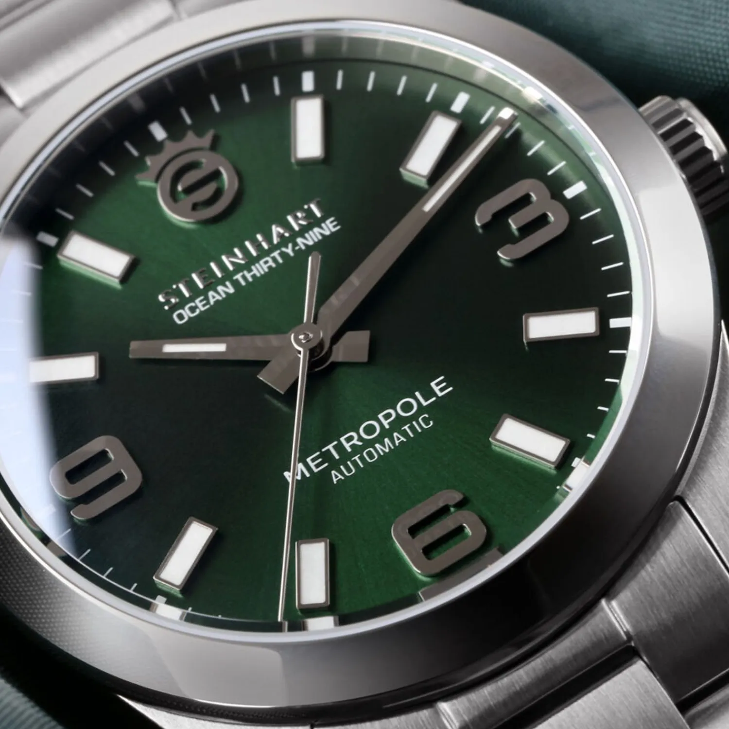 Steinhart Watches Duikhorloges 39 Mm^Oceaan 39 Metropole Zonnestraalgroen