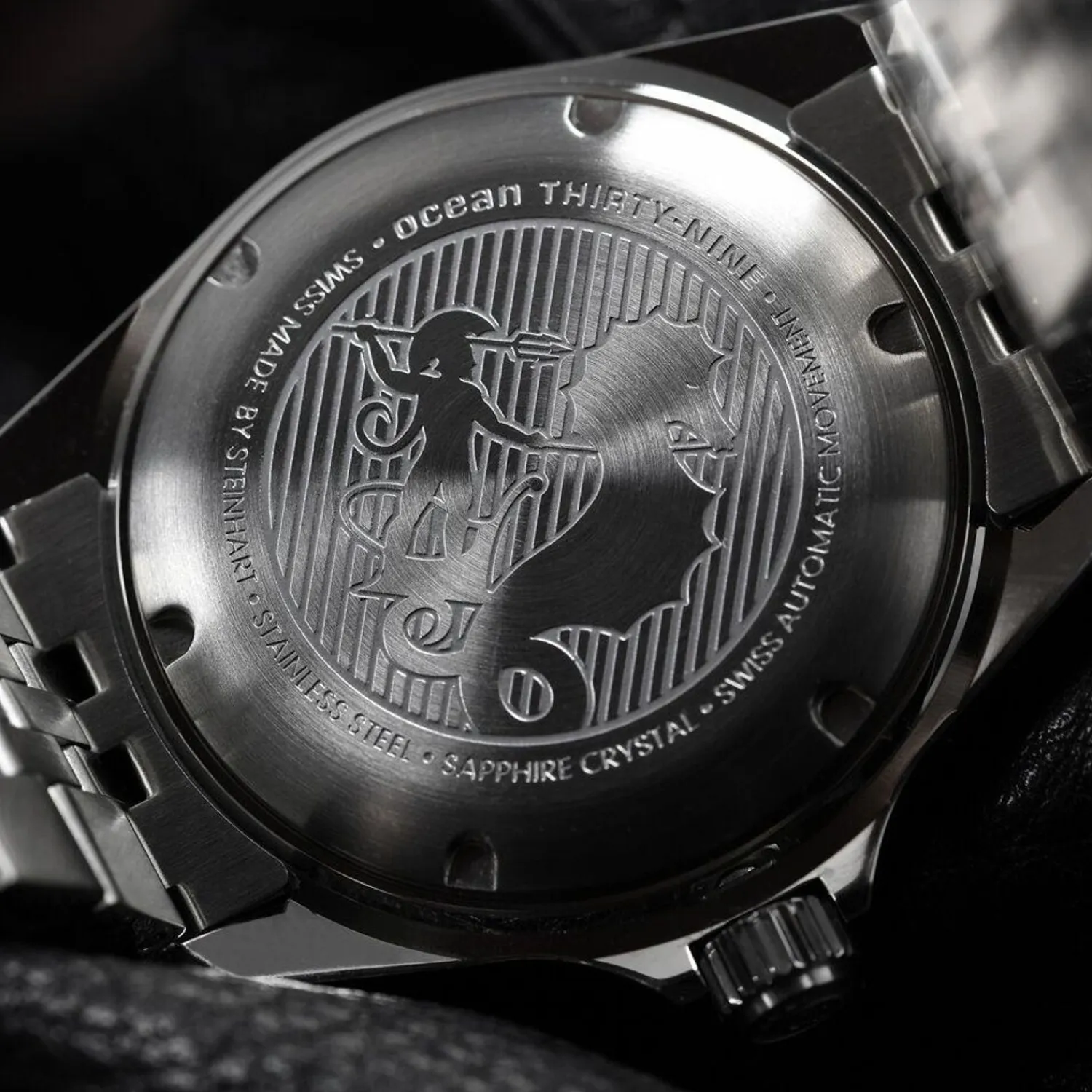 Steinhart Watches Duikhorloges 39 Mm^Ocean 39 Gmt Blauw-Rood .2 Duikhorloge