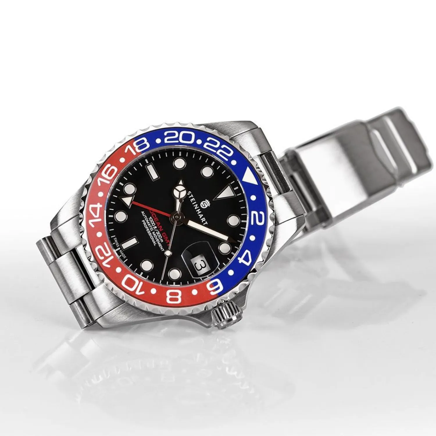 Steinhart Watches Duikhorloges 39 Mm^Ocean 39 Gmt Blauw-Rood Keramiek Duikhorloge