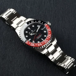 Steinhart Watches Duikhorloges 39 Mm^Ocean 39 Gmt Zwart-Rood Keramiek Duikhorloge