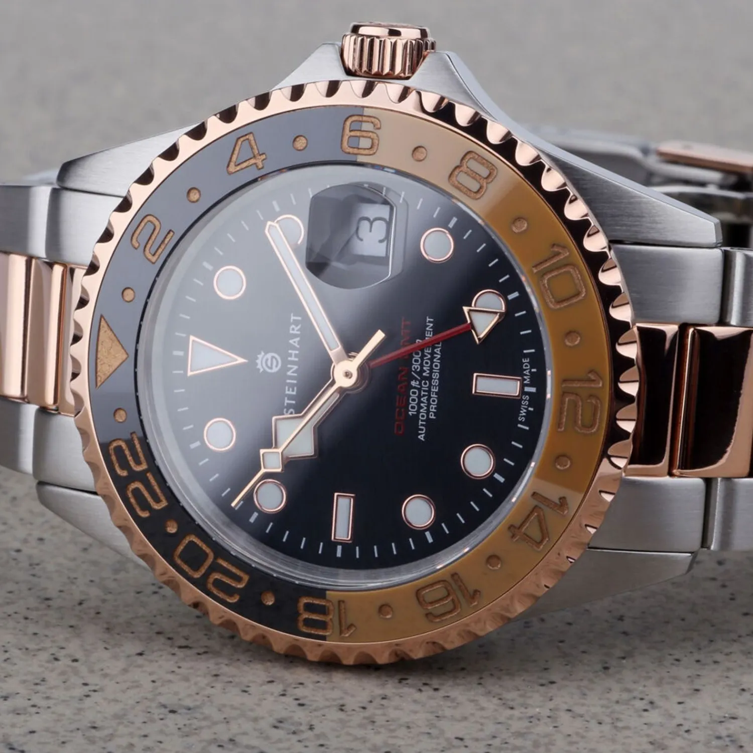 Steinhart Watches Duikhorloges 42 Mm^Ocean One Gmt Tweekleurig Zwart/Kaki Duikhorloge