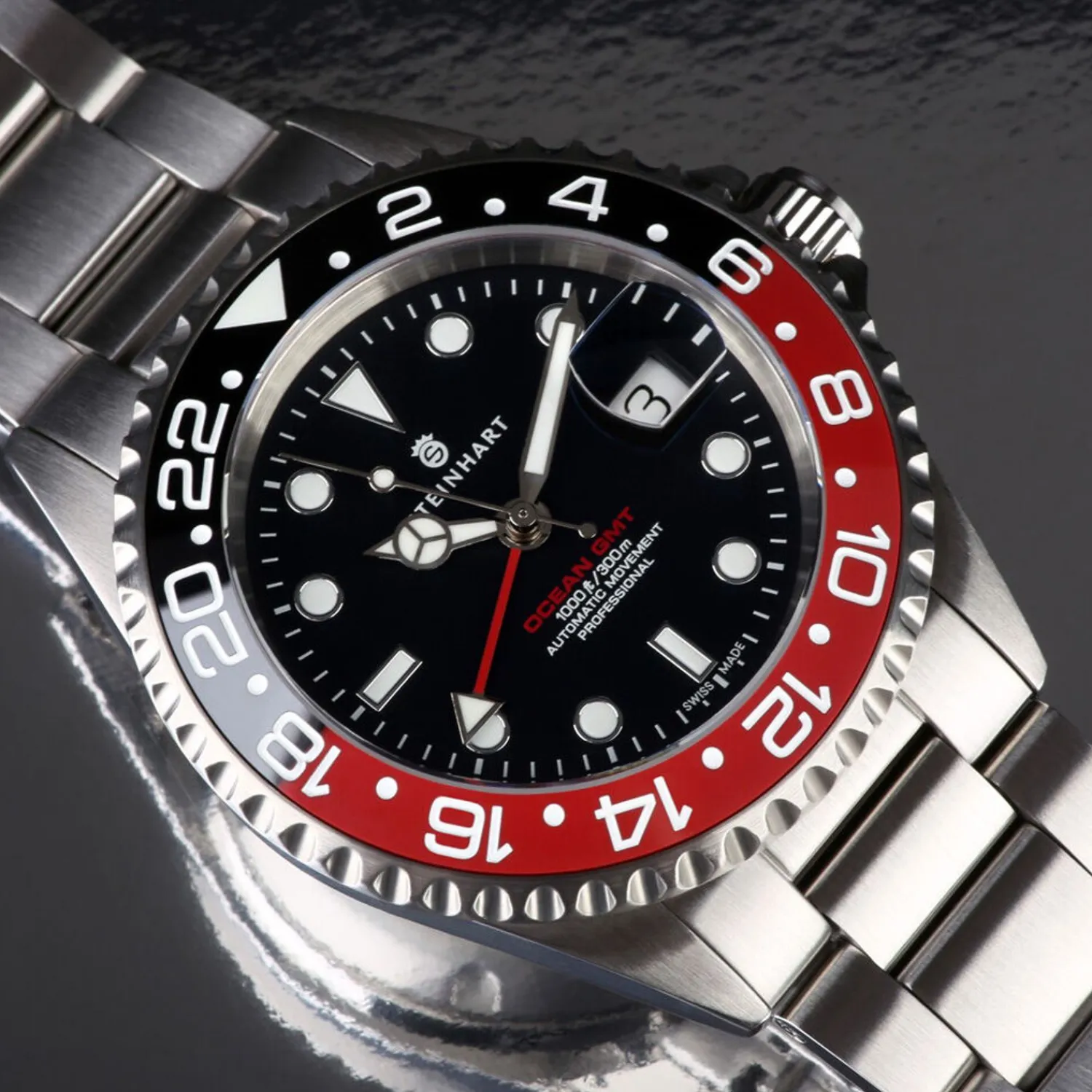 Steinhart Watches Duikhorloges 42 Mm^Ocean One Gmt Zwart-Rood Keramiek Duikhorloge