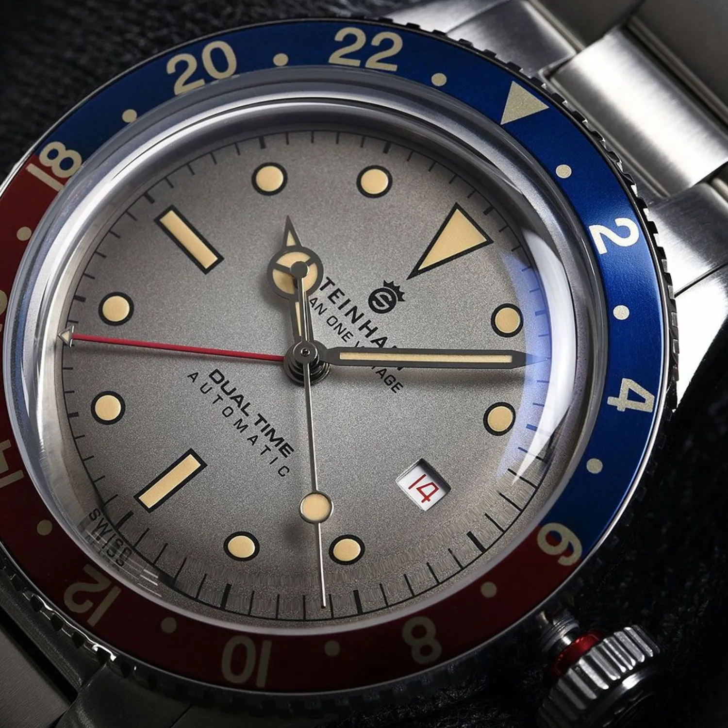 Steinhart Watches Premium Lijn^Ocean One Vintage Dual-Time Premium Duikhorloge