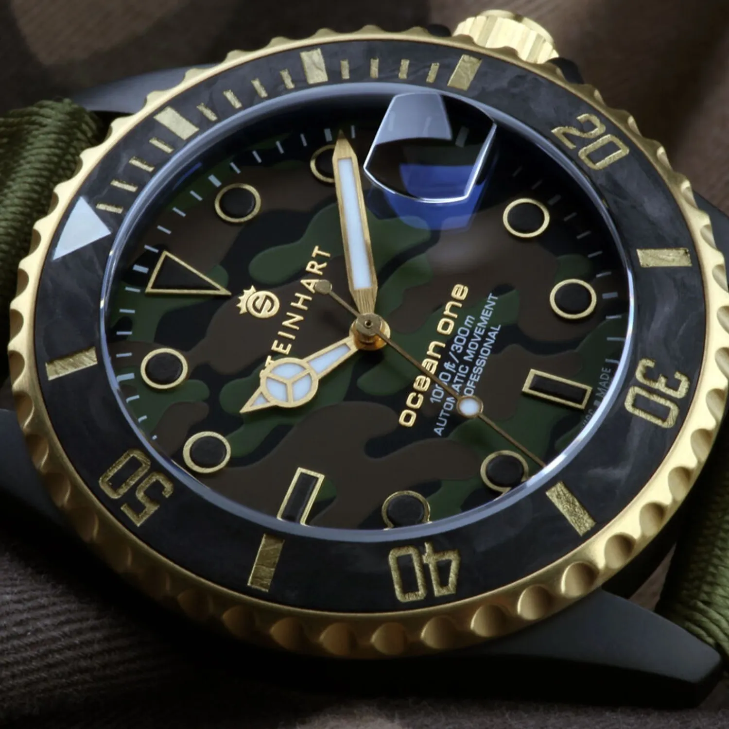 Steinhart Watches Duikhorloges 39 Mm^Ocean 39 Zwart Militair Camouflageduikhorloge
