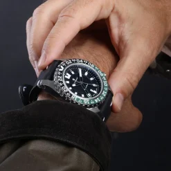 Steinhart Watches Duikhorloges 44 Mm^Traveller Gmt Groen Duikhorloge